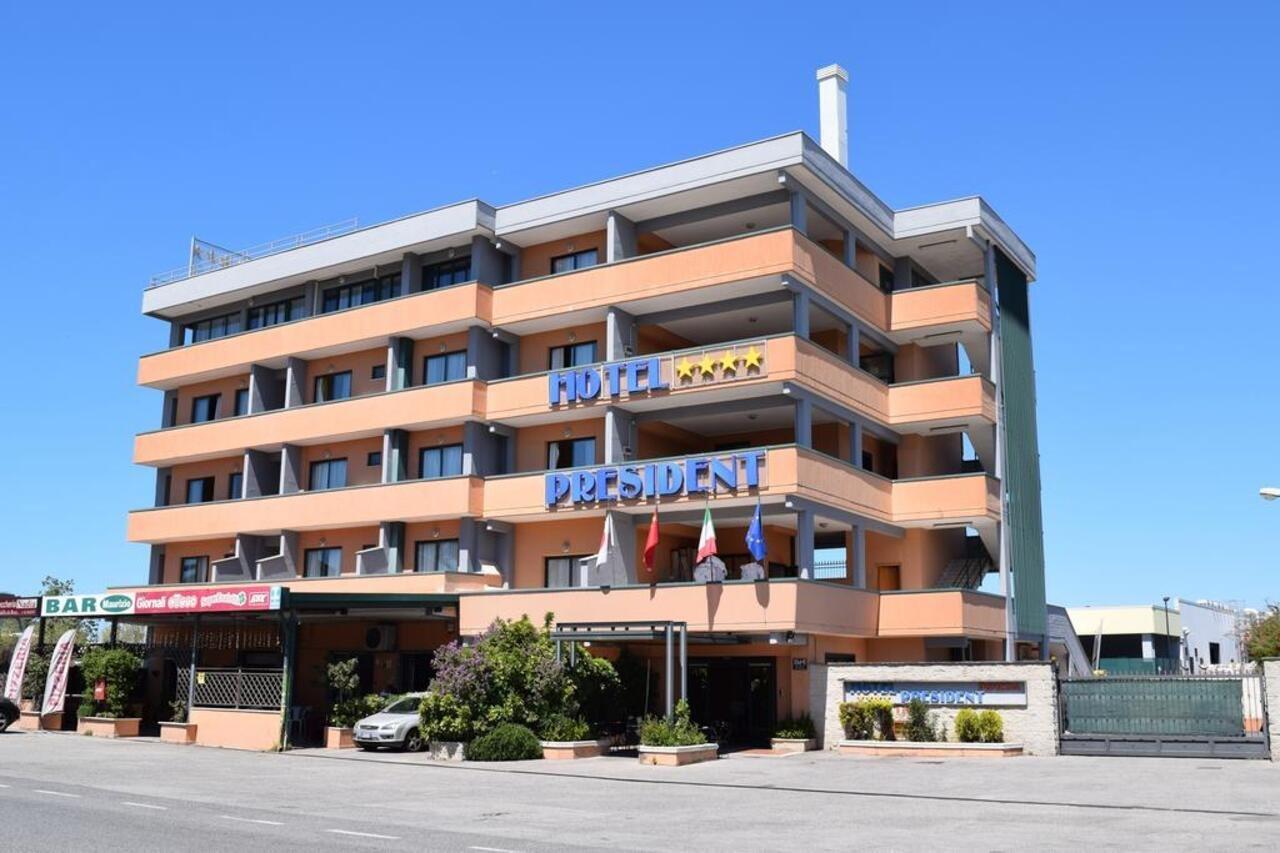 Hotel President Pomezia Exterior photo